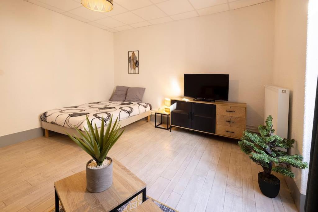 L'Urbain B - Tout Equipe - Centre-Ville Gare Montluçon Esterno foto